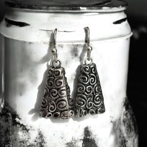 5 For $25💫Alternative Biker Cowbells Silver Hammered Dangles Earrings